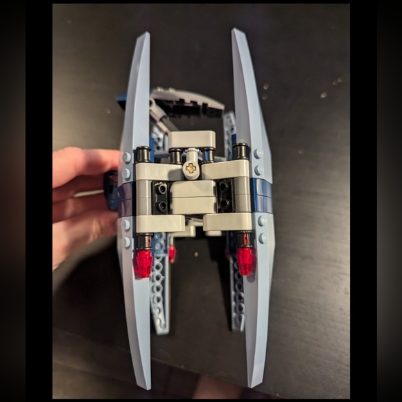 75041 LEGO Star Wars: Vulture Droid - Picture 8 of 13